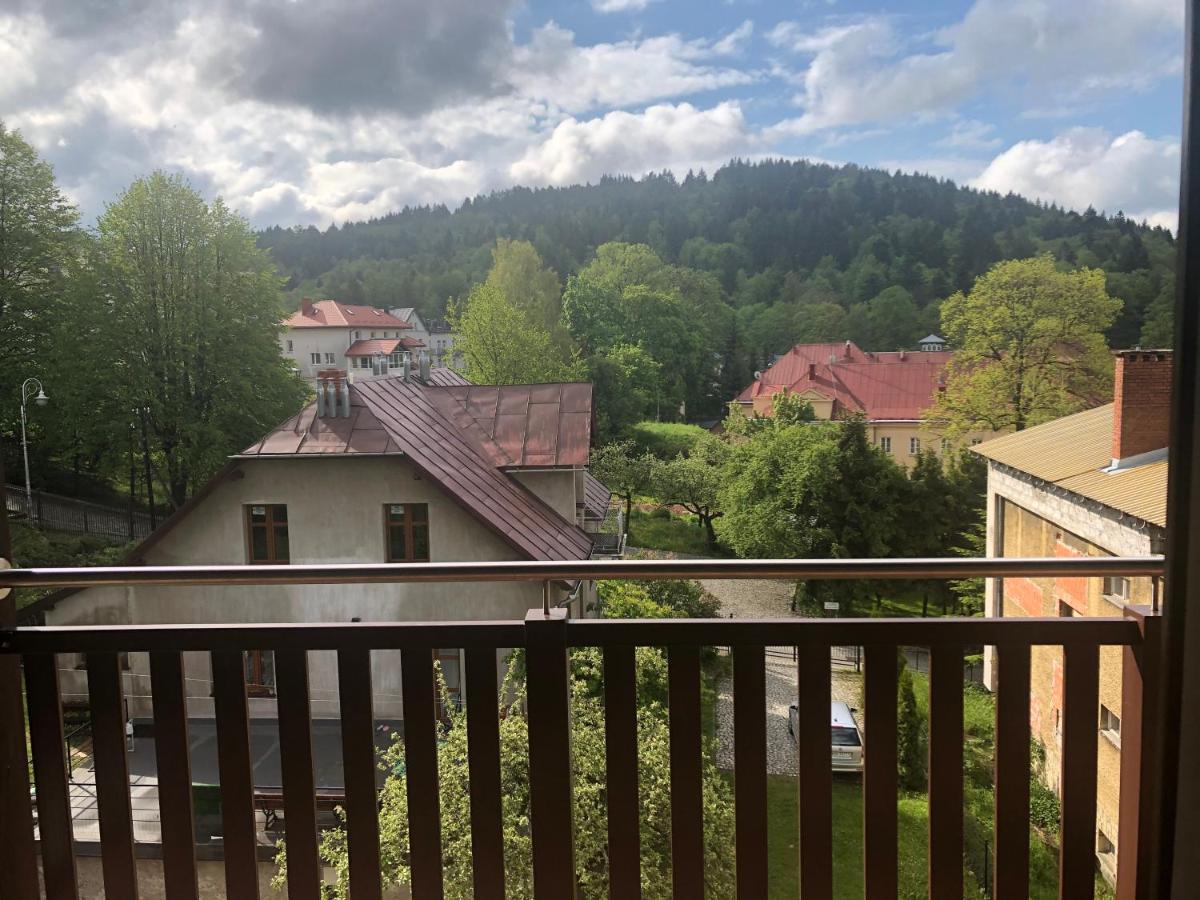 Gold Apartments Your Holiday Home Rodzinny 27 Krynica Zdroj Ngoại thất bức ảnh